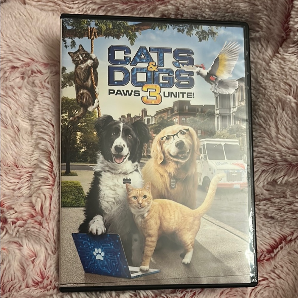 Cats & Dogs 3: Paws Unite! DVD